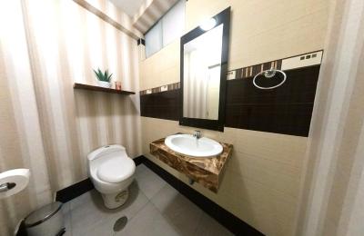 VENTA DE LINDO DEPARTAMENTO 2° PISO EN JACARANDAS, URB. SANTA VICTORIA